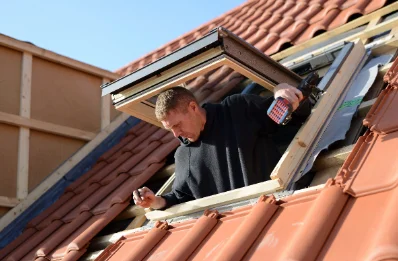 Pose de fenêtres de toit Velux à Eysus
